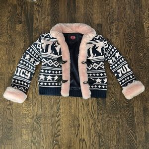 Navy and pink knitted material outside,satin material inside,pink furry lining